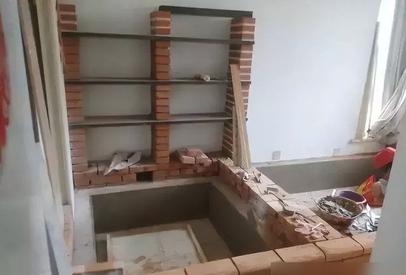 老公花500砖砌个榻榻米，网友热评：这不就是东北的热炕头吗？ - 家居知识