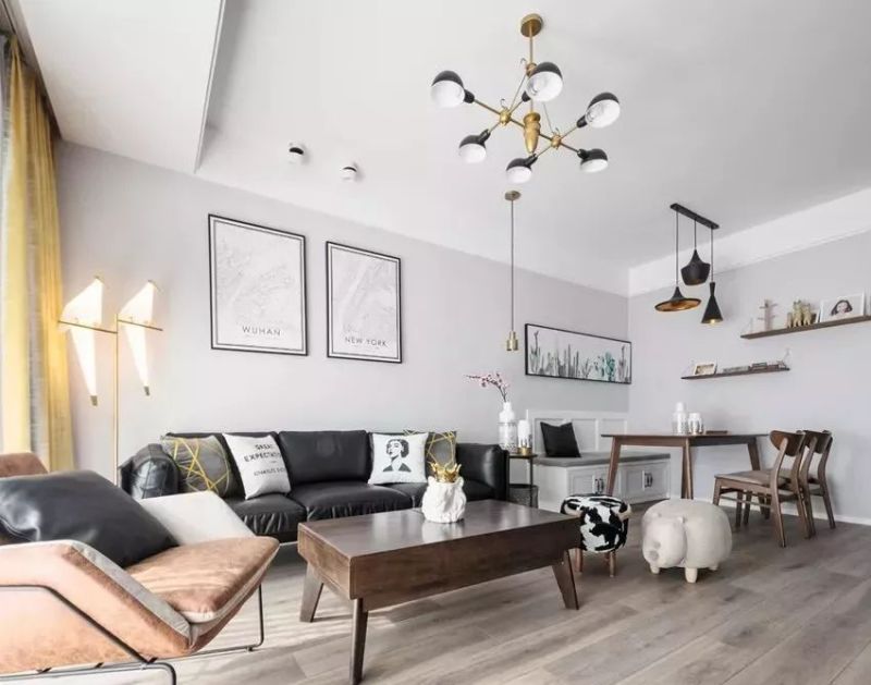 85㎡简约风二居室：灰色调 + 木色家具，小户型也能装出满满格调感 - 家居知识