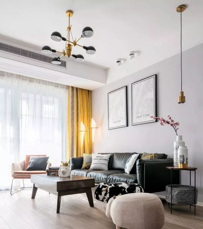 85㎡简约风二居室：灰色调 + 木色家具，小户型也能装出满满格调感 - 家居知识