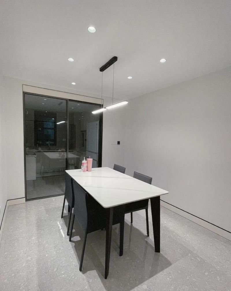 被年轻人的极简装修赞叹到了，既实用还不过时，主打的就是性价比 - 家居知识