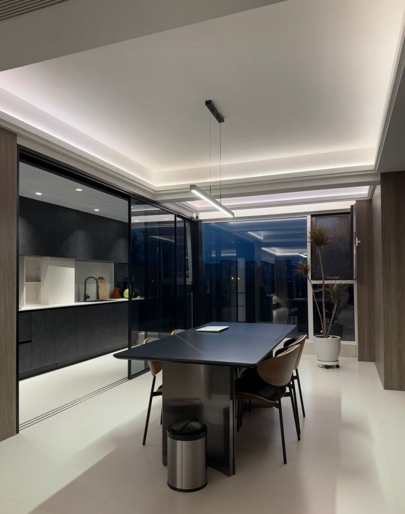 不顾反对装意式极简,完工后高级感拉满,邻居直呼惊艳! 不顾家人反对,坚持装"意式极简",最后效果反而高级又温馨,晒晒 - 家居知识