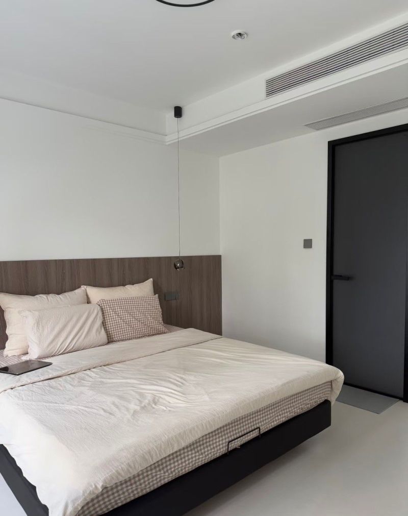 不顾反对装意式极简,完工后高级感拉满,邻居直呼惊艳! 不顾家人反对,坚持装"意式极简",最后效果反而高级又温馨,晒晒 - 家居知识