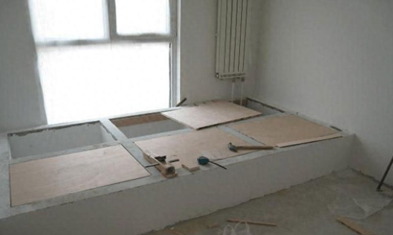 突发奇想在房间装水泥榻榻米，完工后竟被吐槽像东北大炕！