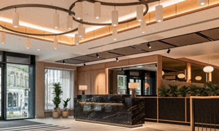 温暖与品质并存：现代经典风格办公装修方案 - 家居知识