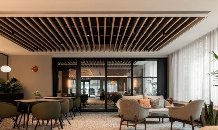 温暖与品质并存：现代经典风格办公装修方案 - 家居知识