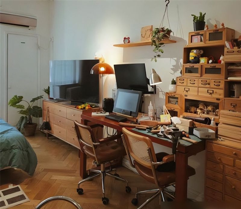 北京姑娘的大卧室装修火了：将脏旧破败的屋子，变成慵懒原木小窝 - 家居知识