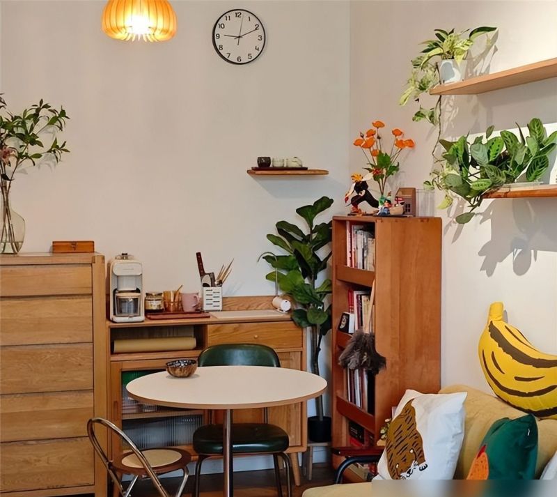 北京姑娘的大卧室装修火了：将脏旧破败的屋子，变成慵懒原木小窝 - 家居知识