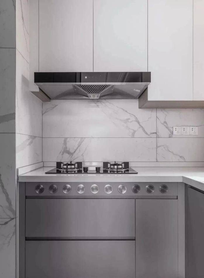 125㎡简约美式风新房，全屋高级灰打造，大气简约，太喜欢了 - 家居知识