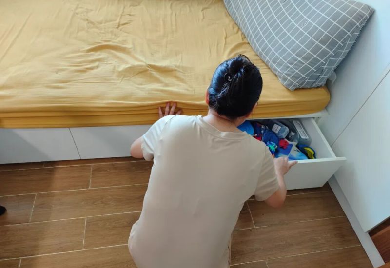 花几万装的榻榻米,入住后竟成最后悔的装修决定? 住进去才发现:花几万做的榻榻米,竟是装修里最大的败笔? - 家居知识