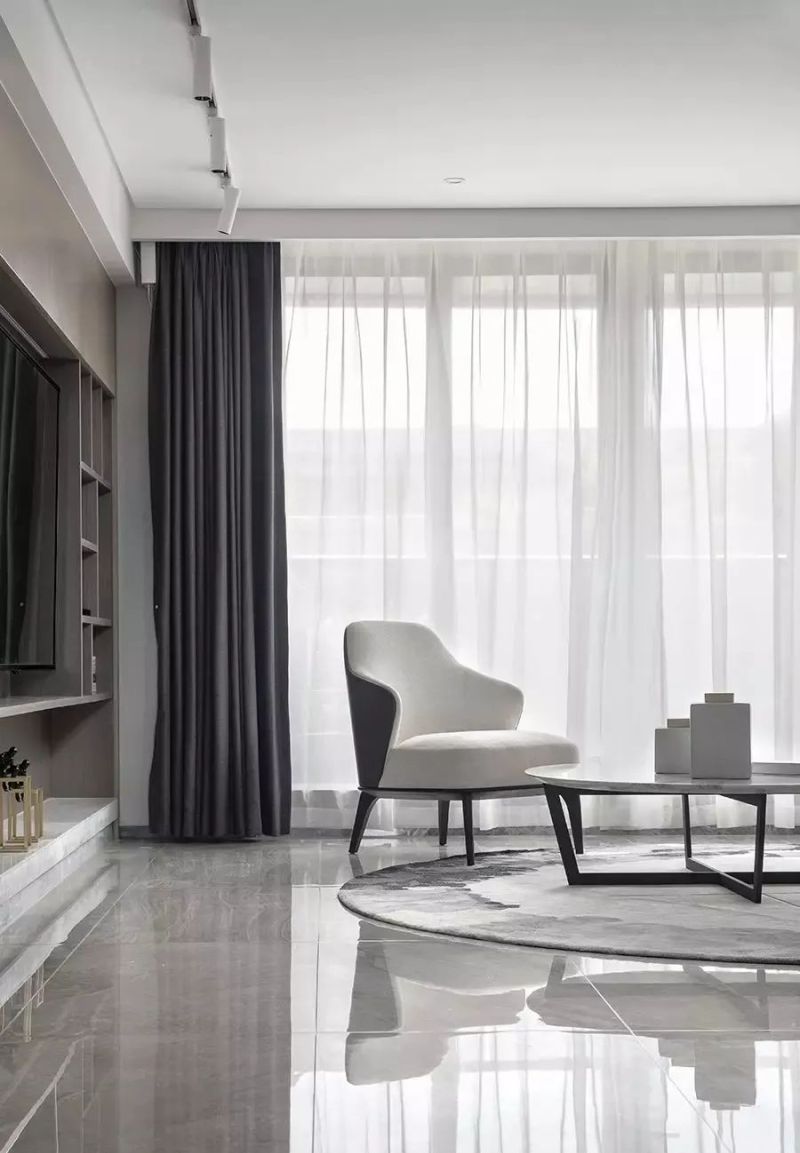 190㎡现代简约复式,白木灰撞色无主灯设计,打造静谧高级感 190㎡现代简约风复式:白木灰撞色 + 无主灯,装出安静优雅的高级感 - 家居知识