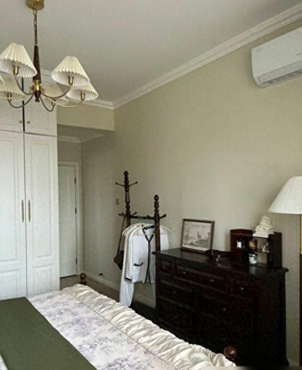 32岁女子独居122㎡美式复古家,温馨装修引网友羡慕 四川一32岁女子独居122㎡的家,美式风格装修,温馨复古,好羡慕 - 家居知识