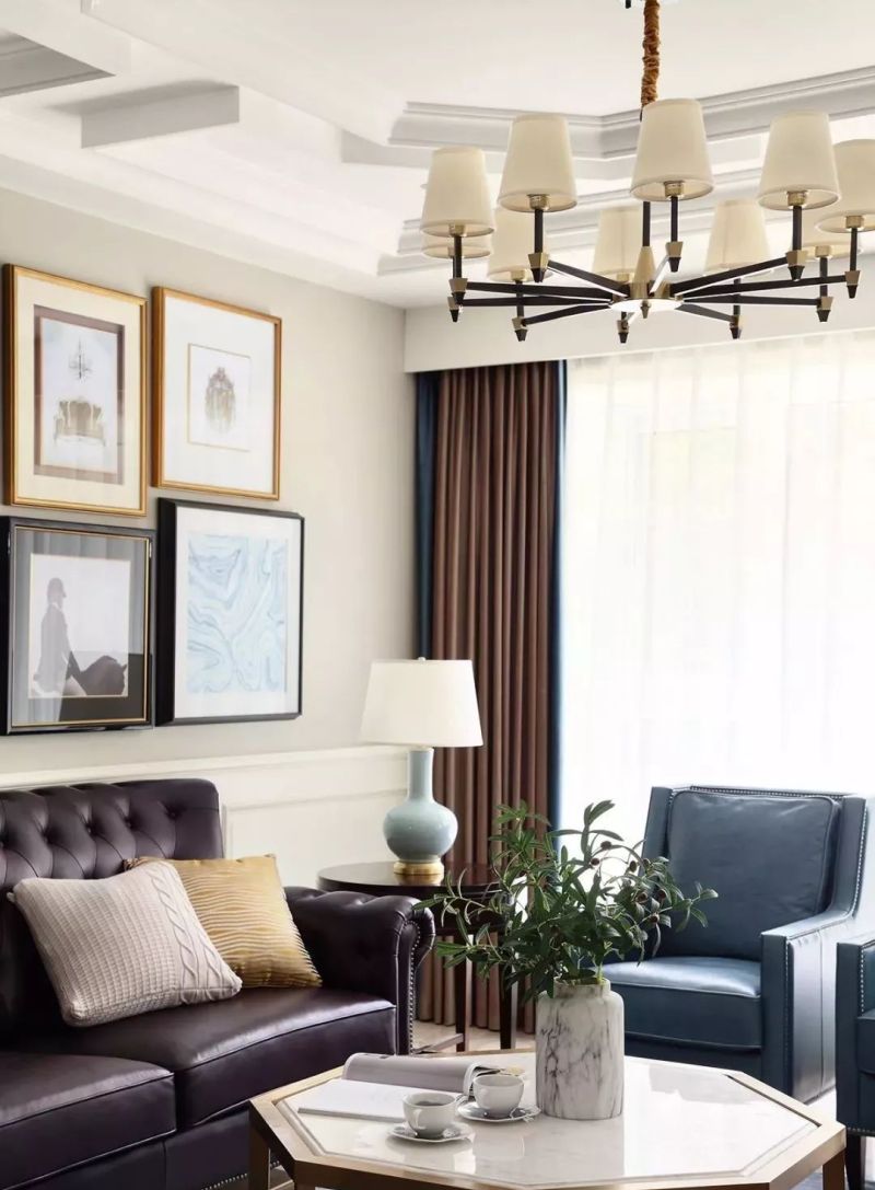 156㎡美式风大户型：奶白主调撞深色家具，装出优雅沉稳的温馨家 - 家居知识