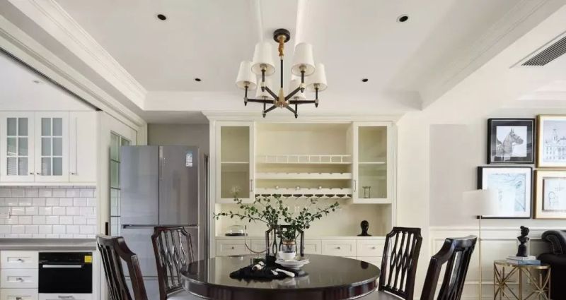 156㎡美式风大户型：奶白主调撞深色家具，装出优雅沉稳的温馨家 - 家居知识