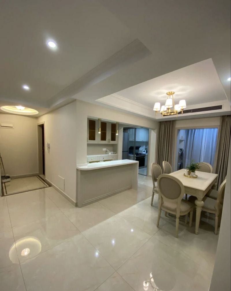 定制梦想衣帽间,轻松拥有豪宅般生活 定制一间宽大的衣帽间,实现梦寐以求的想法,过上豪宅般的生活 - 家居知识