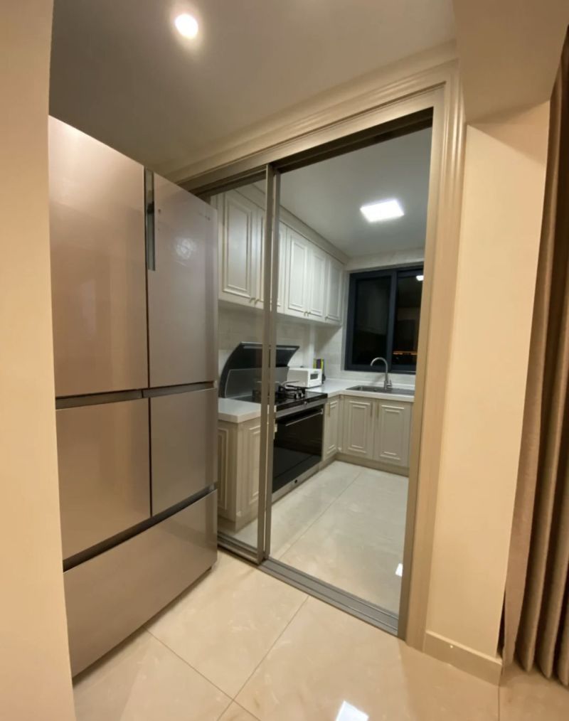 定制梦想衣帽间,轻松拥有豪宅般生活 定制一间宽大的衣帽间,实现梦寐以求的想法,过上豪宅般的生活 - 家居知识