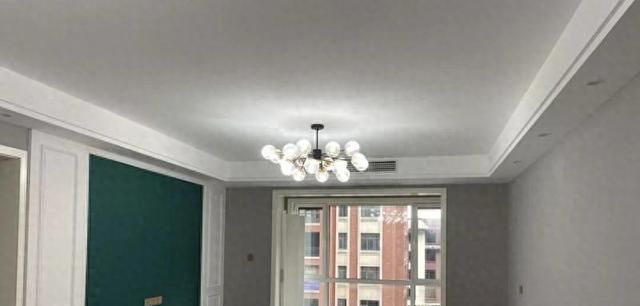 浙江一户人家，因“极简装修”而走红，全屋一件家具都没有，晒晒 - 家居知识