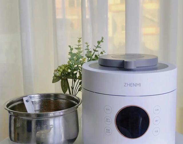 浙江一户人家，因“极简装修”而走红，全屋一件家具都没有，晒晒 - 家居知识