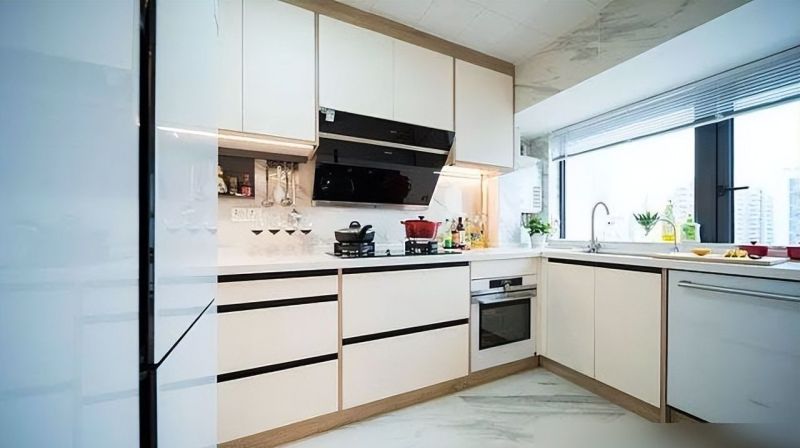 80后男主打造132㎡日式禅意婚房,简约温馨又舒适 80后男主买下132㎡婚房,设计成禅意的日式简约风,温馨又舒适 - 家居知识