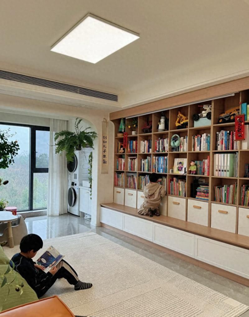 客厅满墙书柜，理想与现实的差距