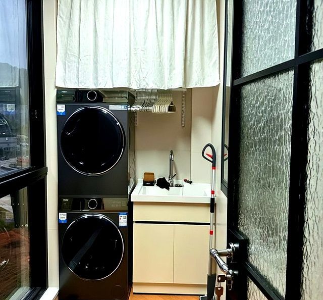 闺蜜阳台洗衣机装修法,高级感拉满! 装修最大的坑,就是洗衣机必须放阳台!看看闺蜜的做法,太高级了 - 家居知识