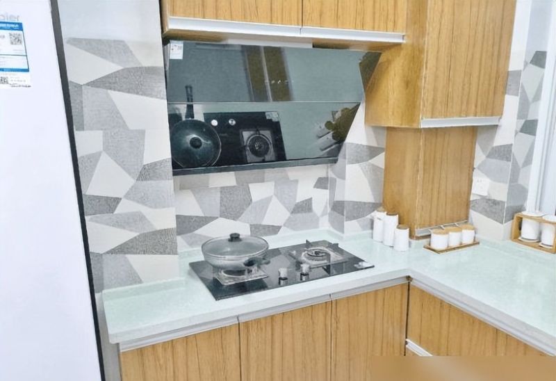 死党北欧风新房走红,阳台多肉花园引女生疯狂表白! 死党晒新房,全屋北欧清新设计,阳台养多肉女孩子争相表白! - 家居知识