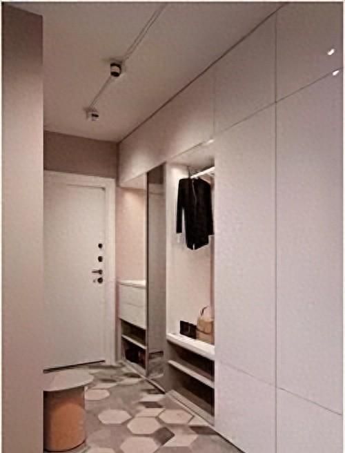 玄关变身时尚衣帽间，这些人性化设计让家更高级