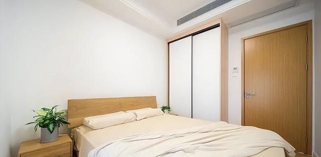 80后男主打造132㎡禅意日式婚房,简约温馨又舒适 80后男主买下132㎡婚房,设计成禅意的日式简约风,温馨又舒适 - 家居知识