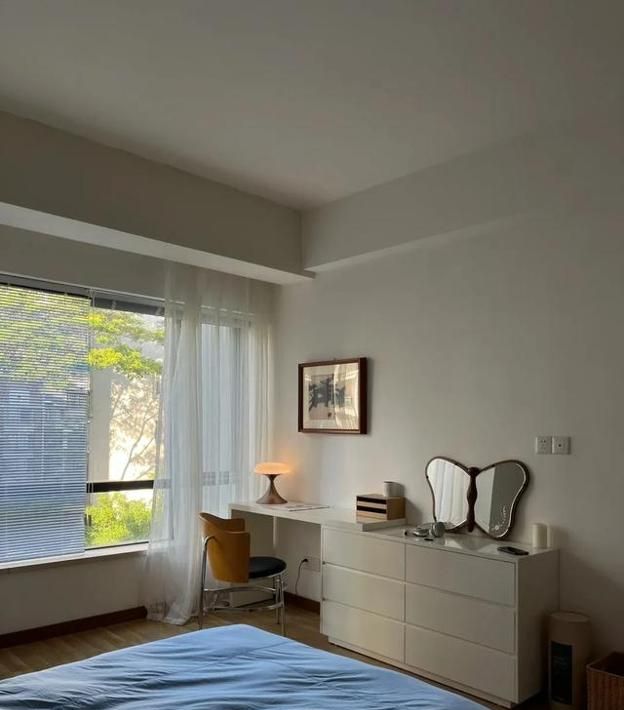 广东夫妇的极简风新家火了！不吊顶不石膏，网友：这才是家的模样 - 家居知识