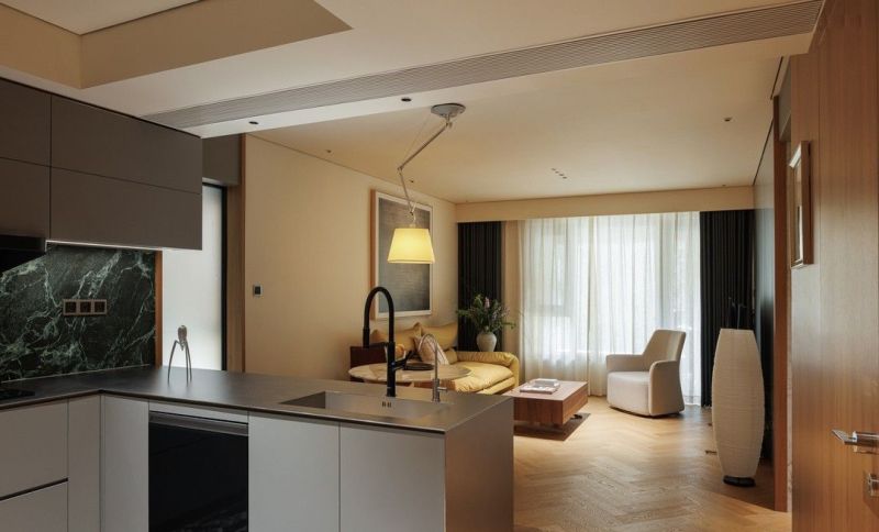 85㎡现代原木混搭之家,舒适设计挑不出毛病 这是我见过最舒心的家,面积85㎡,现代原木完美混搭,挑不出毛病 - 家居知识