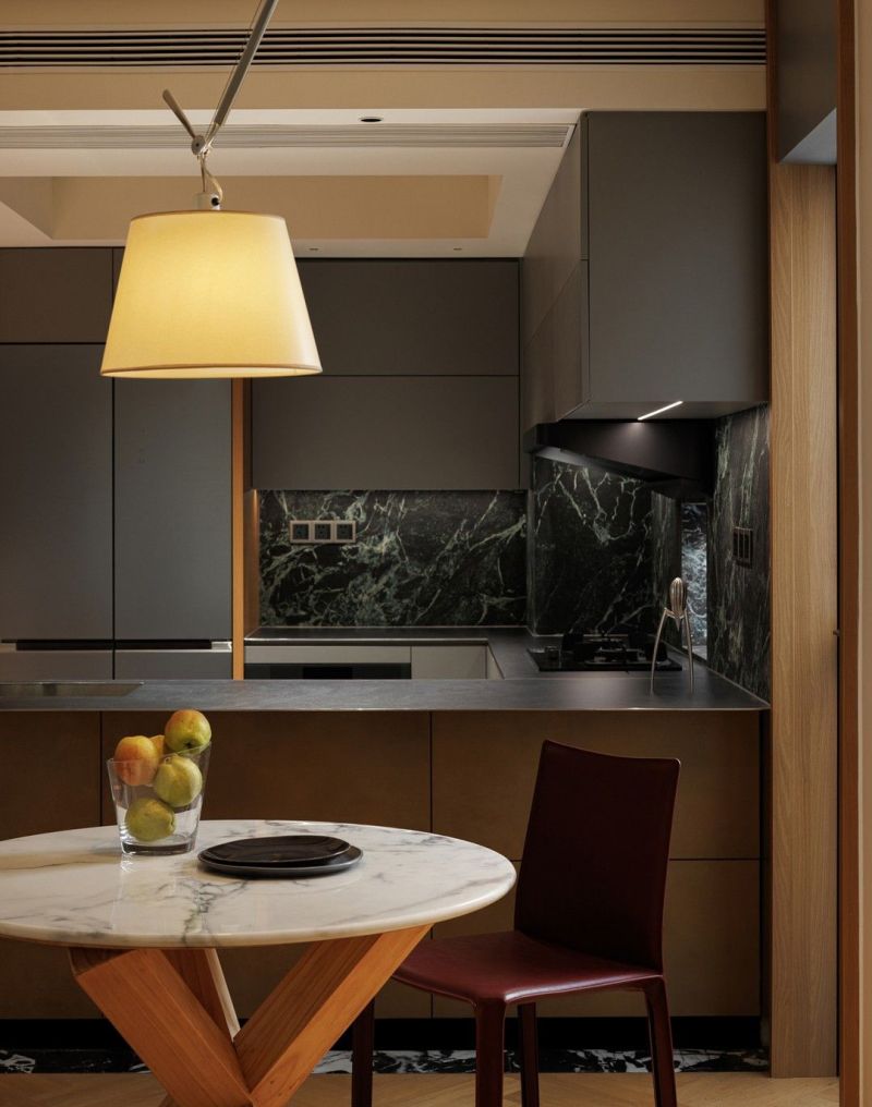 85㎡现代原木混搭之家,舒适设计挑不出毛病 这是我见过最舒心的家,面积85㎡,现代原木完美混搭,挑不出毛病 - 家居知识