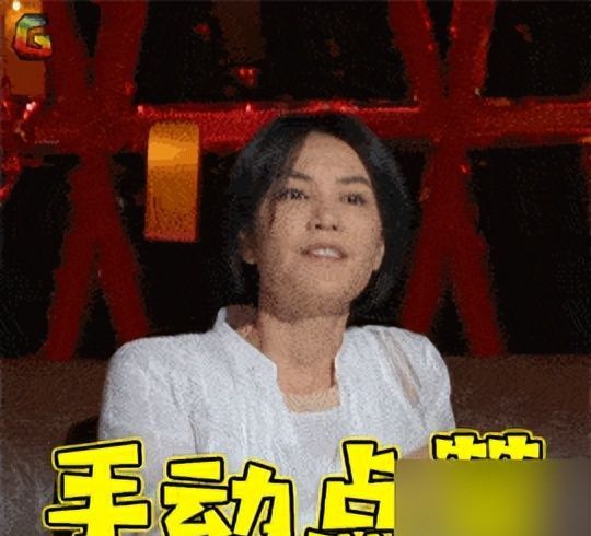 卧室衣柜别靠墙!隔出1米打造独立衣帽间,美观实用两不误 卧室衣柜别靠墙,隔出1米做成独立衣帽间,好看又实用 - 家居知识