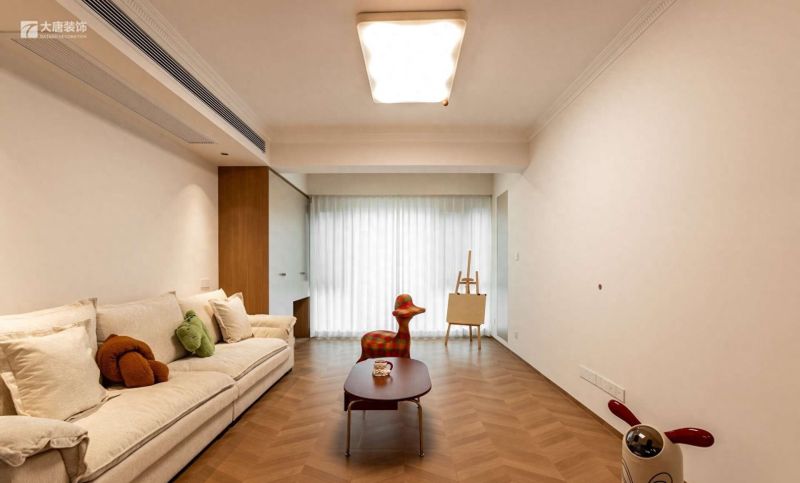 120㎡现代原木风实景，打造卸下疲惫的宁静之家