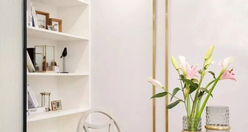 80㎡美式风新房：玄关铜质元素亮眼，轻奢浪漫感贯穿全屋 - 家居知识