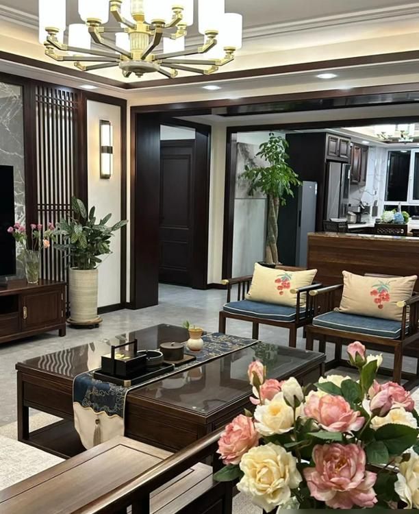 河北一女子顶层224㎡的复式，坚持“新中式”装修风格，窗明几净 - 家居知识