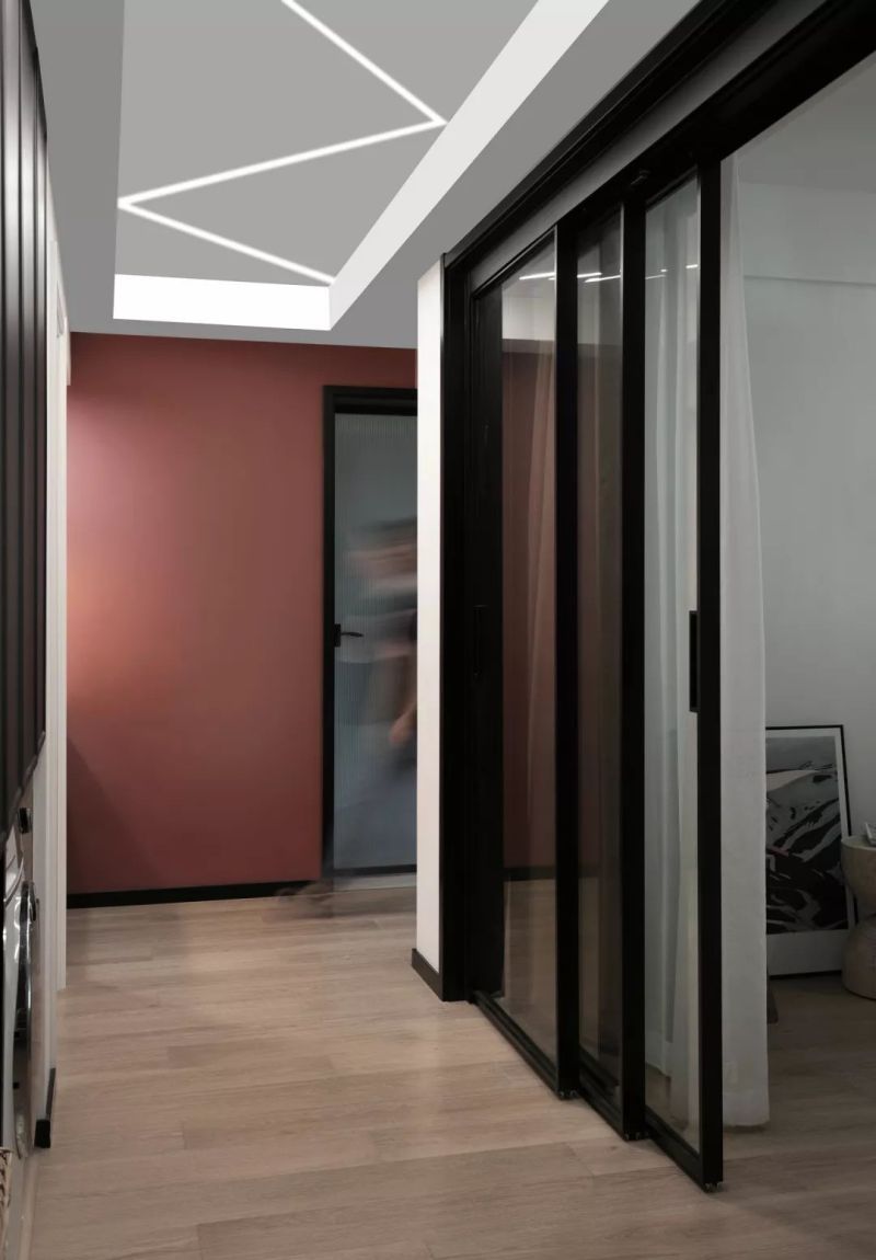 128㎡现代北欧三居,白底深色点缀,演绎轻奢文艺范 128㎡现代北欧风三居室:白为底、深色点睛,轻奢文艺感拉满 - 家居知识