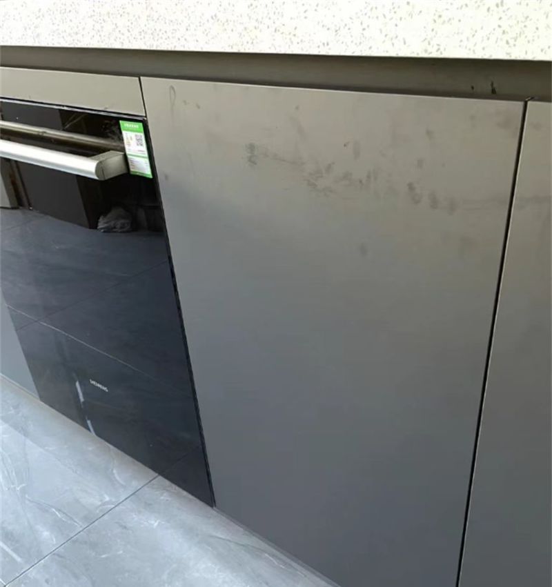 装修必看!定制橱柜避坑指南,这8个设计让厨房好用翻倍 新房入住后才明白,定制橱柜时坚持“8不做”,用起来有多爽 - 家居知识