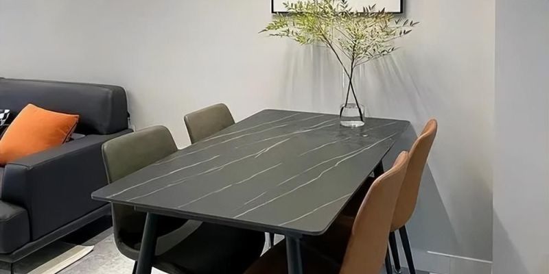 成都女子极简风家居走红,简约设计诠释温馨生活 成都极简风:女子家居装修走红,简约而不失温馨 - 家居知识