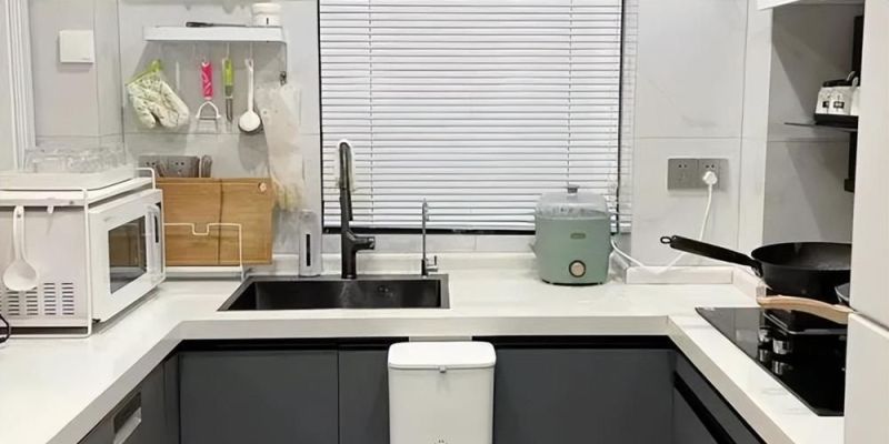 成都女子极简风家居走红,简约设计诠释温馨生活 成都极简风:女子家居装修走红,简约而不失温馨 - 家居知识