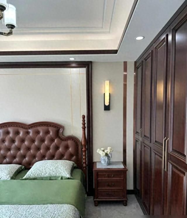 青岛退休夫妇打造高级新中式家居，岁月沉淀下的优雅格调