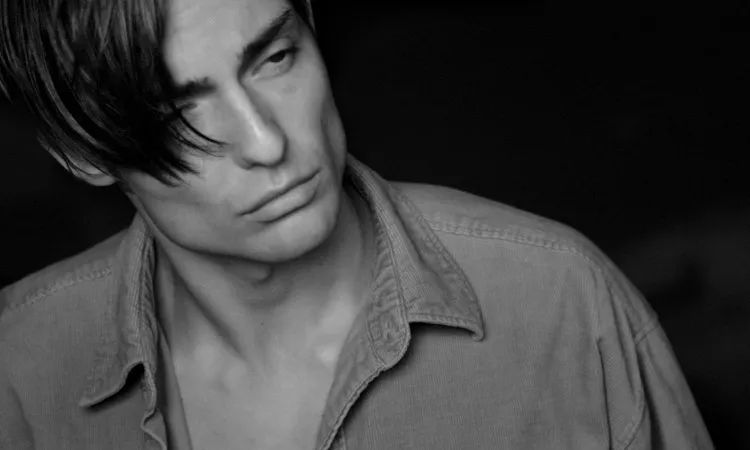 18套男士定制衣帽间设计,全家共享的实用收纳方案 18套为男士定制的衣帽间,没想到全家都适用 - 家居知识