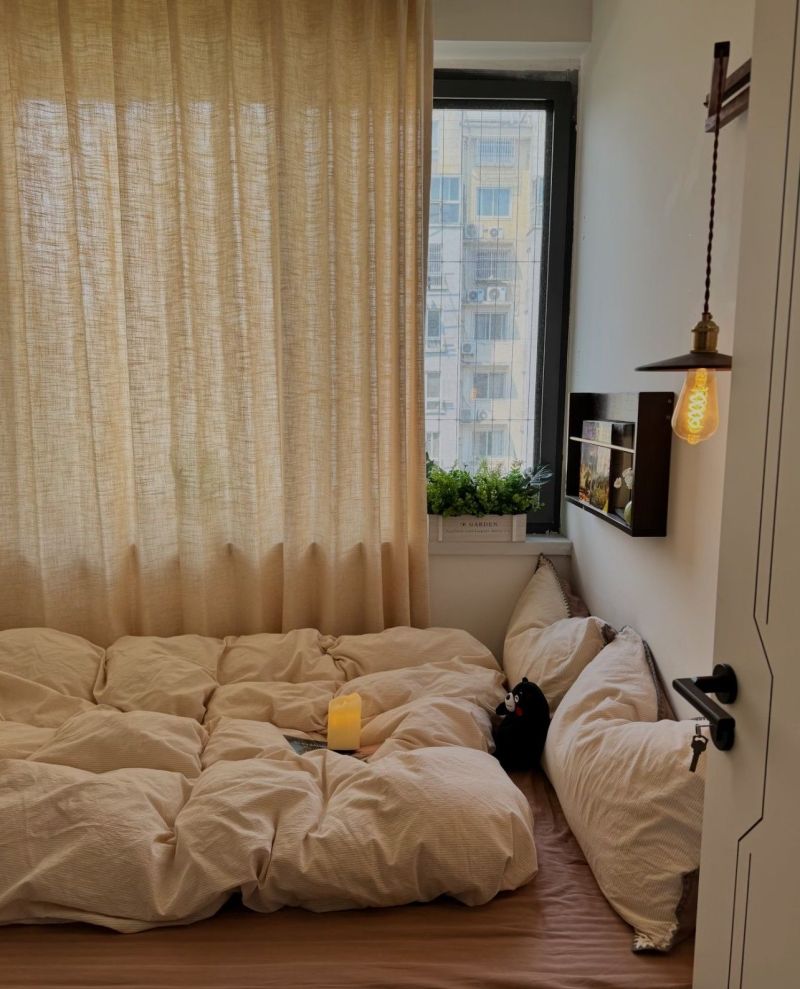 常州姑娘的客厅装修火了：切一半隔出5㎡“阳台房”，一室变两室 - 家居知识