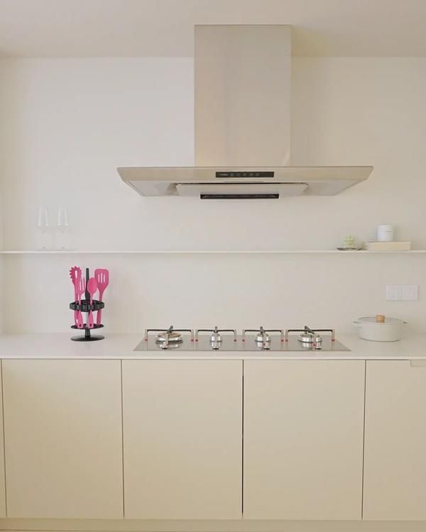 辽宁女主的155㎡极简风新家走红，“家徒四壁”看着太舒服了！ - 家居知识