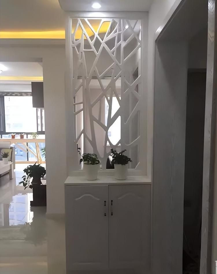 88平套房惊艳变身：创意入户鞋柜设计，美观又实用！ - 家居知识