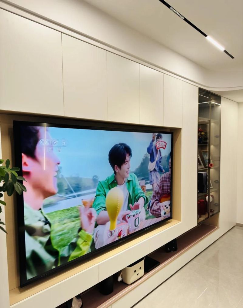 横厅做了满墙电视柜，妈妈说不好看，真的有这么难看吗 - 家居知识