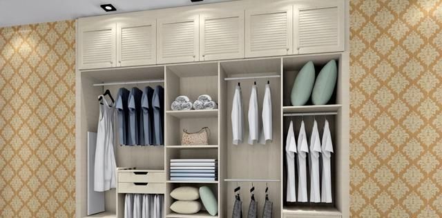 定制衣柜VS木工做衣柜,老师傅经验分享帮你做决定 定制衣柜和木工做衣柜哪个好?看看老师傅怎么说,再做决定也不迟 - 家居知识