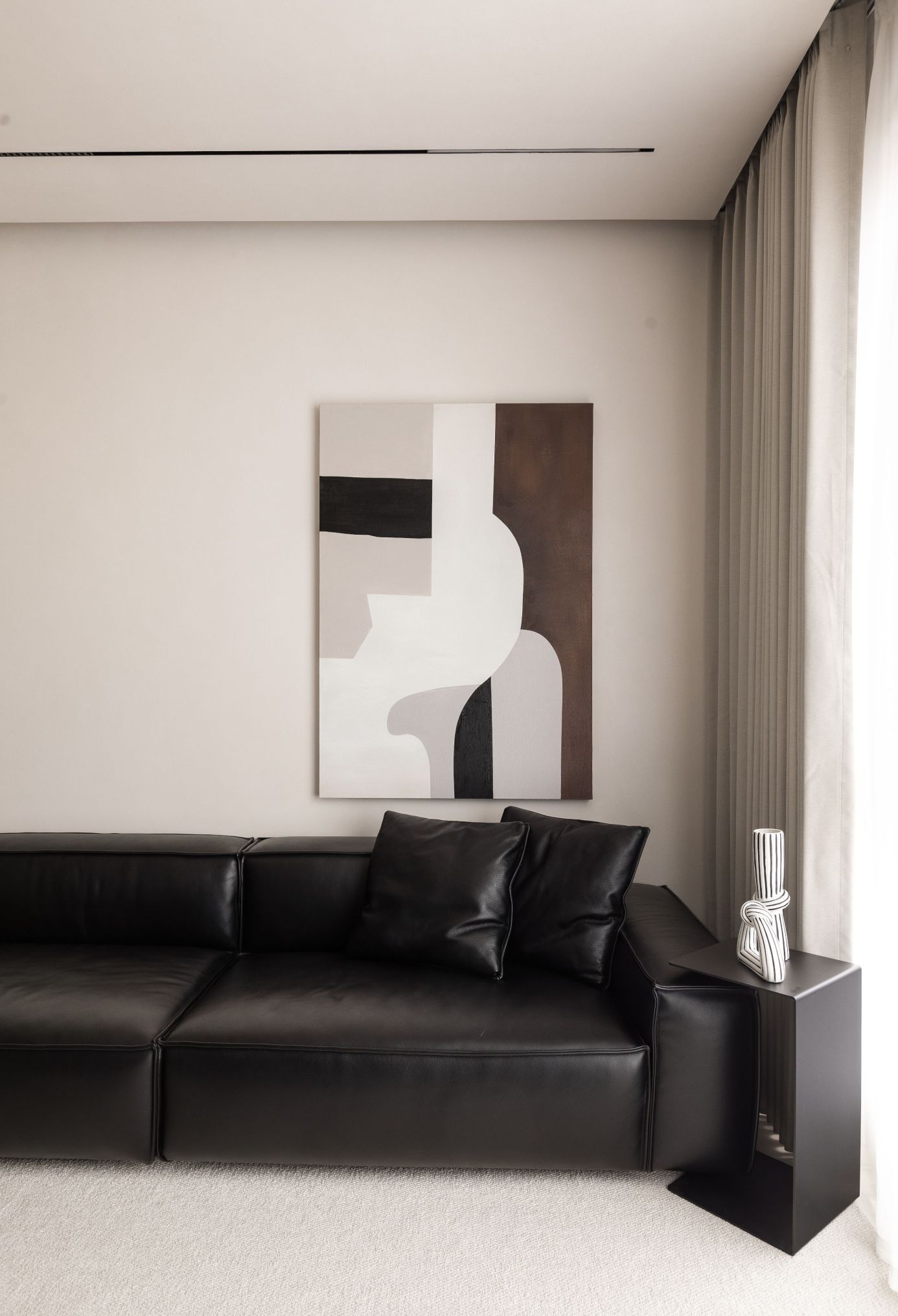 首发x陈洁｜134m²现代极简之家，光与木的静谧对话！ - 家居知识