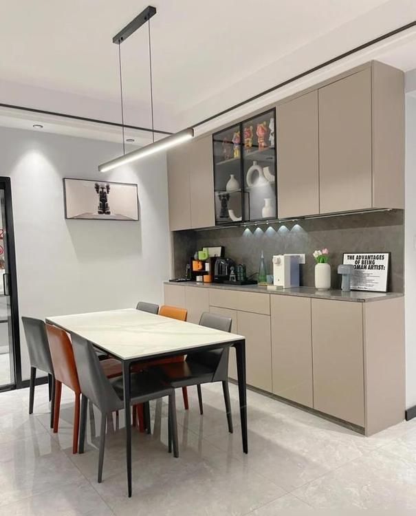 江西一教师的家火了，仅“楼道一整排鞋柜”就无数人效仿，真高级 - 家居知识