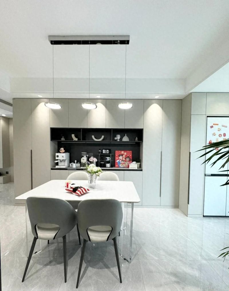 130㎡极简风家居，清爽设计，普通人的理想家