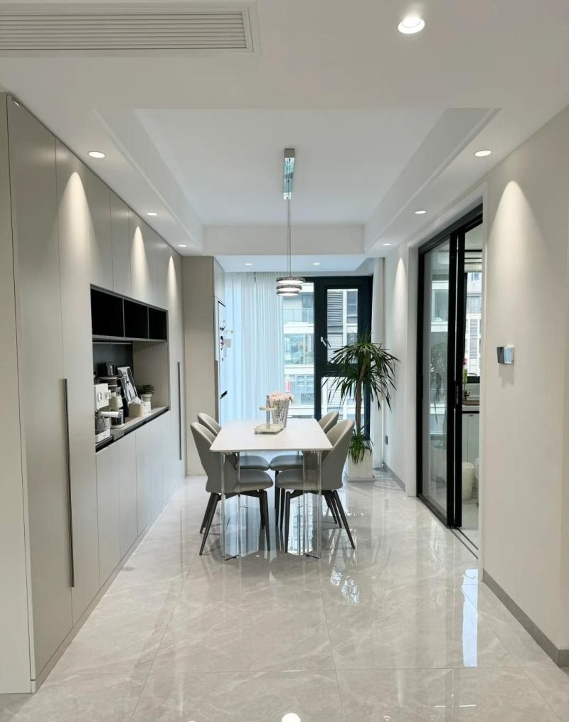 130㎡极简风家居,清爽设计,普通人的理想家 130平米的极简风格真的很好看,普通人的家这样清清爽爽就好了 - 家居知识