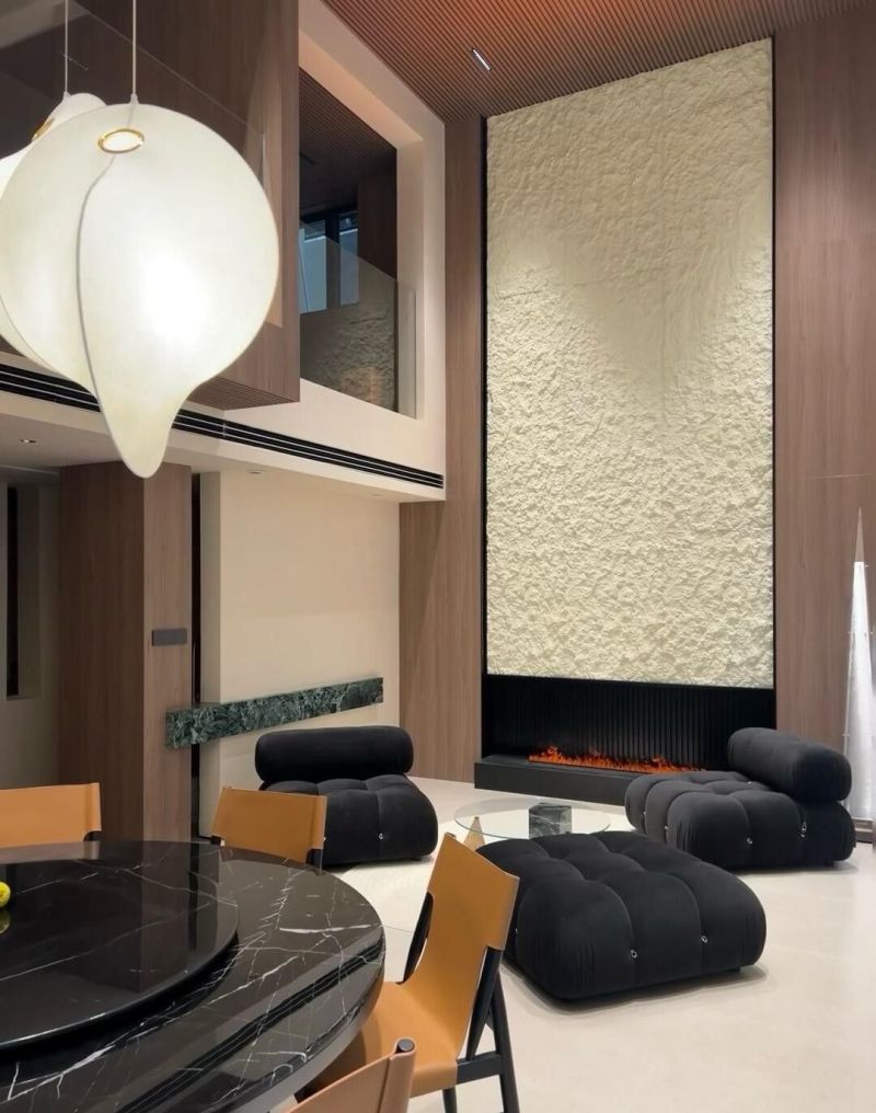 🌿设计师视角｜挑空别墅的材质美学，在侘寂与现代间找平衡 - 家居知识